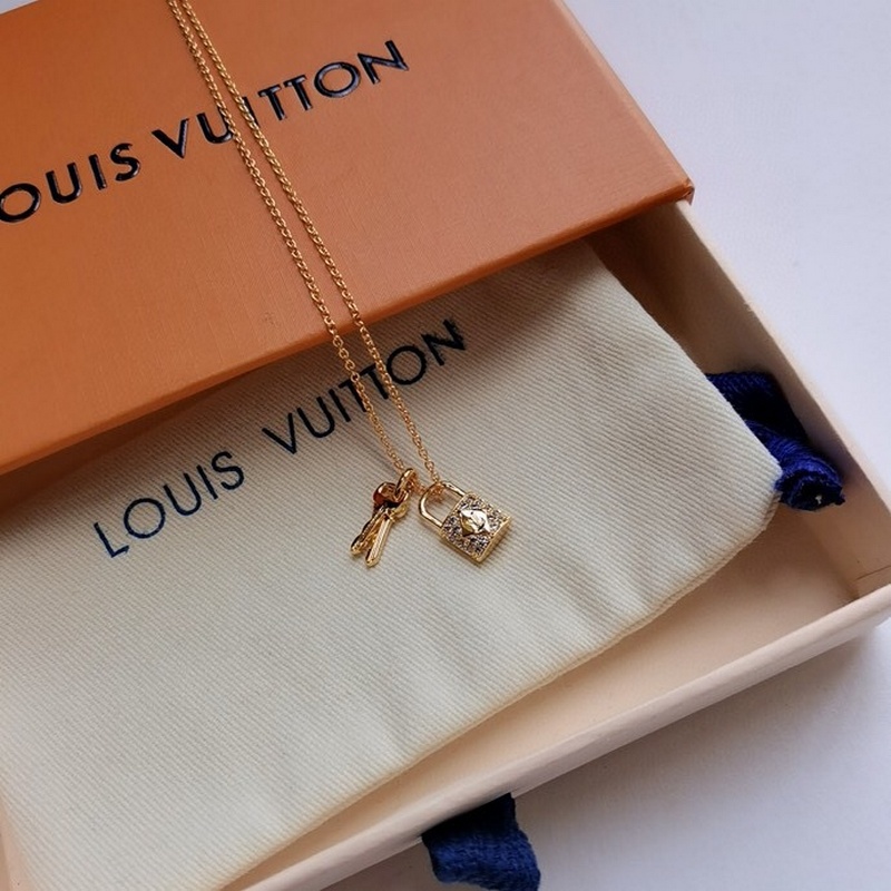 LV Necklaces 113